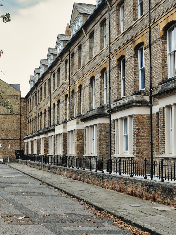 Charming Victorian-style terraced houses in Oxford, UK, showcasing classic architecture.